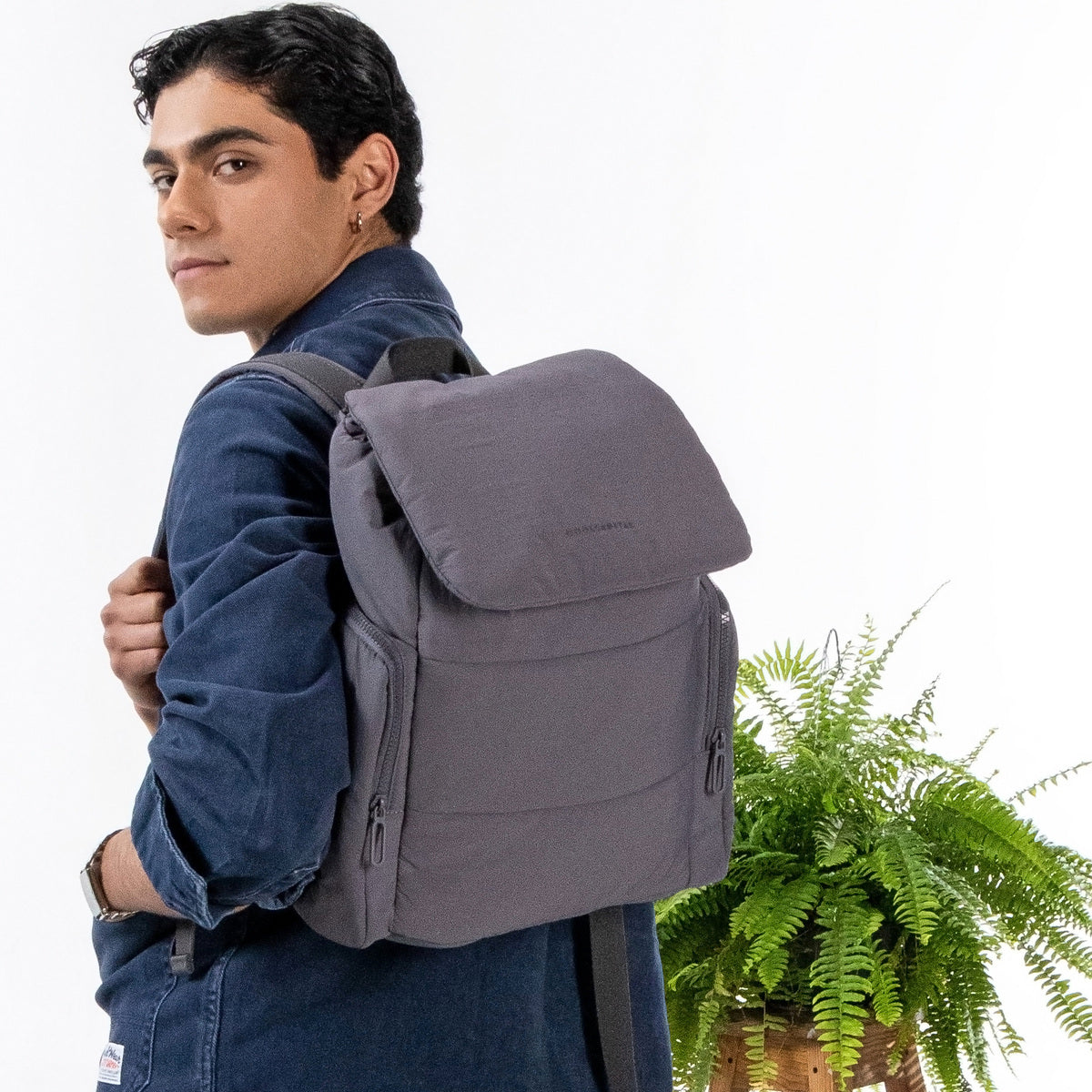 MOCHILA ONNA Laptop 15" Cool Capital Gris